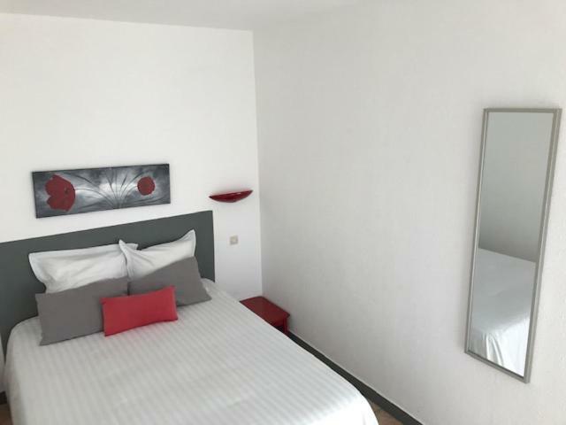 לה פורז' Hotel Du Porge מראה חיצוני תמונה